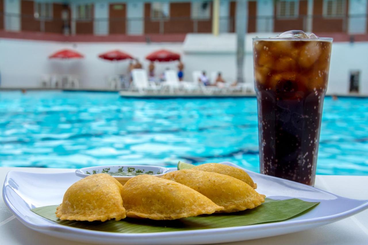Hotel La Luna Santiago de Cali المظهر الخارجي الصورة